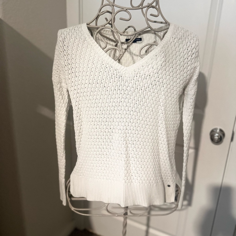 American Eagle brand sweater